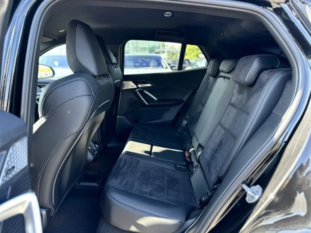 BMW iX2