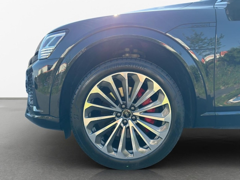 Audi Q8 e-tron