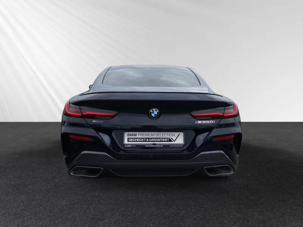 BMW M850