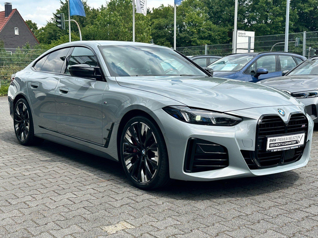 BMW M440