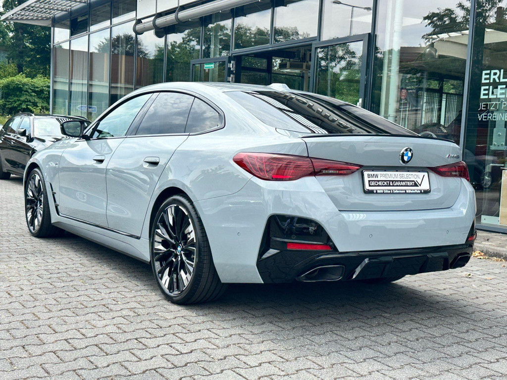 BMW M440