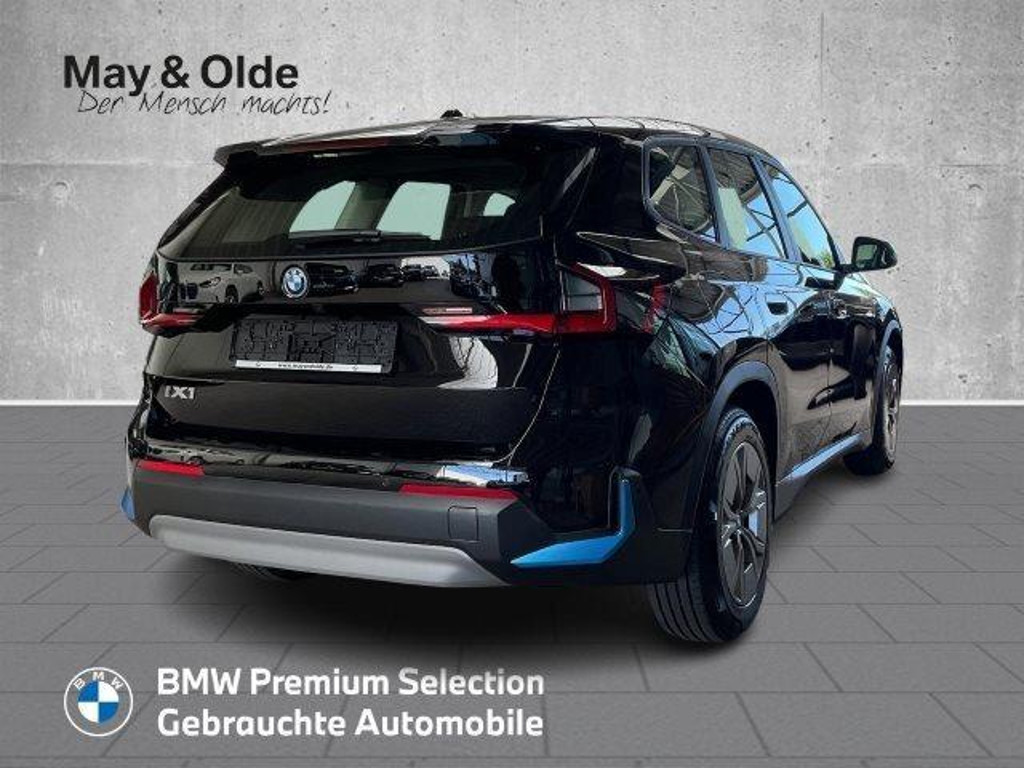 BMW iX1 xDrive30