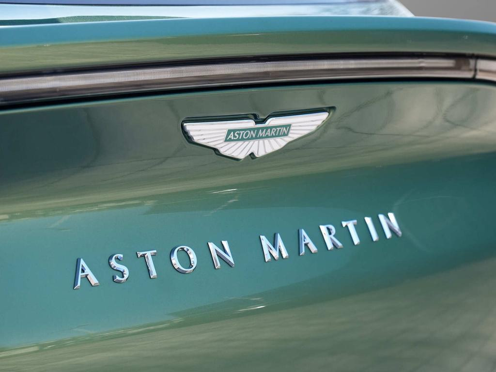 Aston Martin DBX