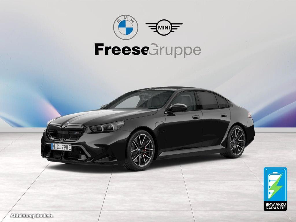 BMW M5 Sedan
