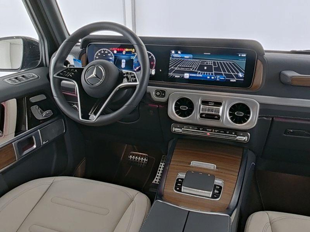 Mercedes-Benz G-Klasse