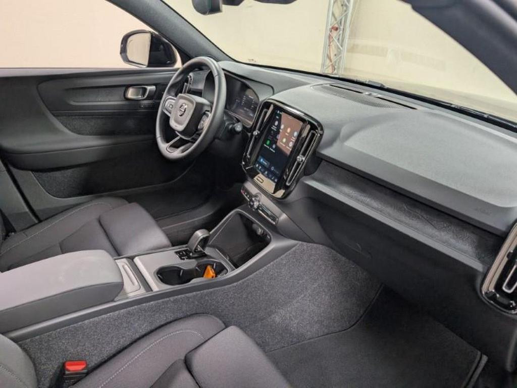 Volvo EX40