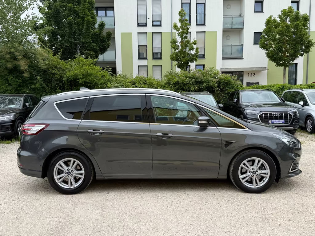 Ford S-Max