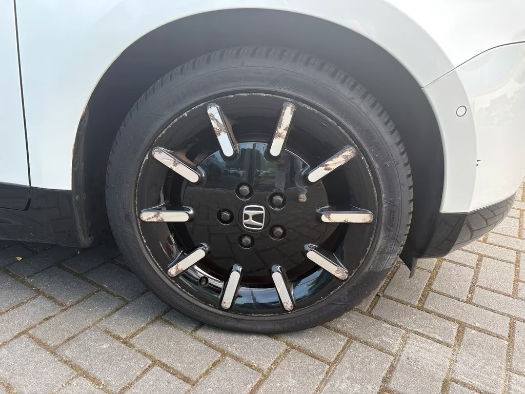 Honda e