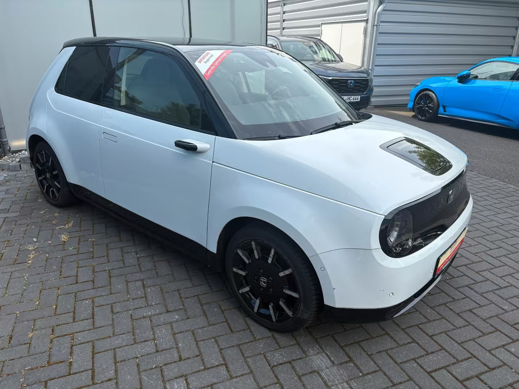 Honda e