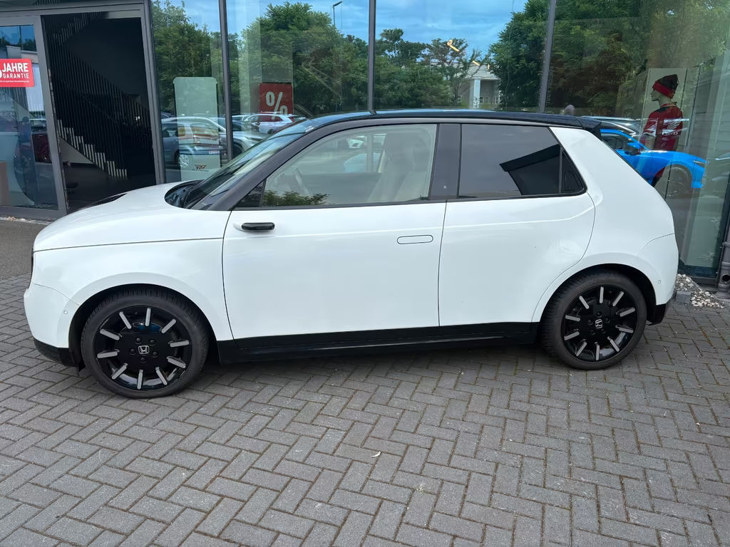 Honda e