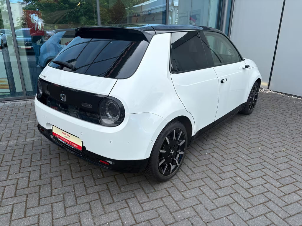 Honda e