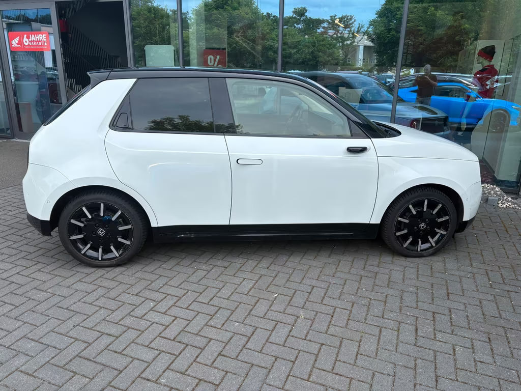 Honda e