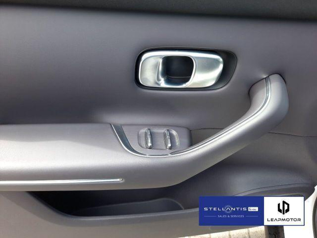 Leapmotor C10