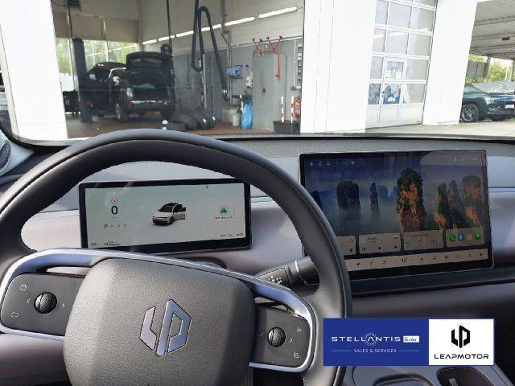 Leapmotor C10