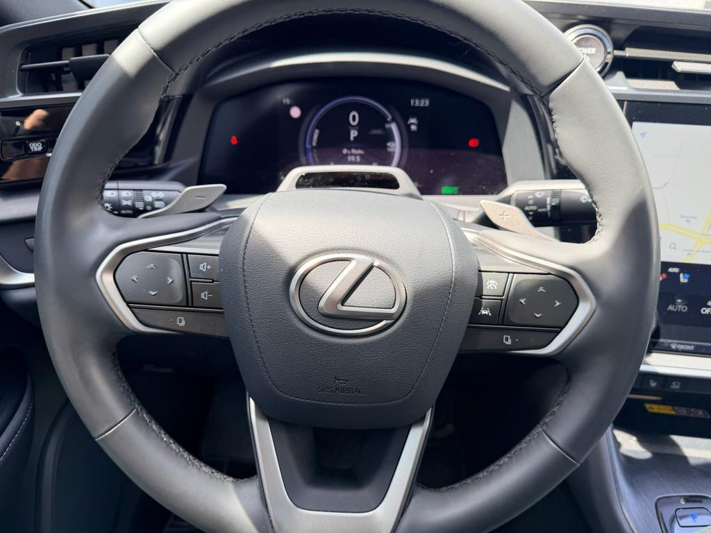 Lexus RZ