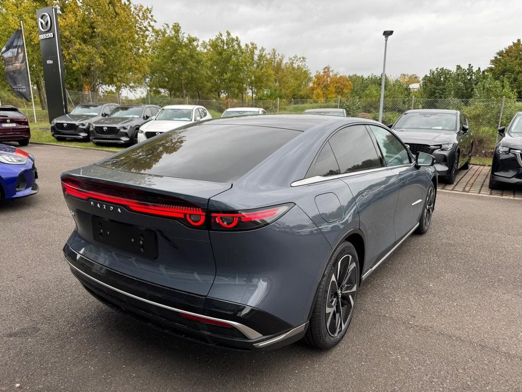 Mazda 6e