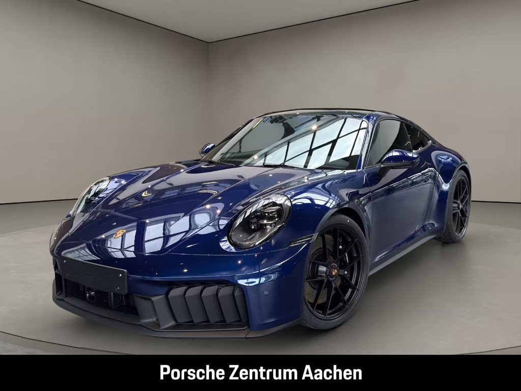 Porsche 911 GTS 4 992 Carrera