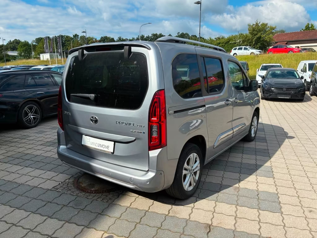 Toyota Proace (Verso)