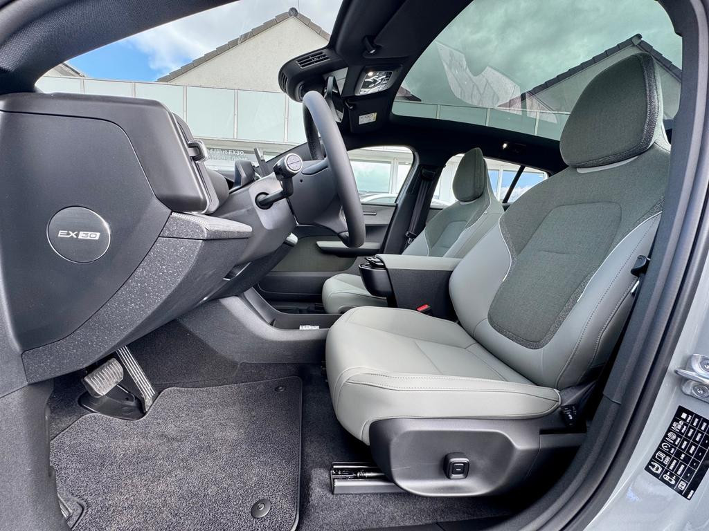 Volvo EX30