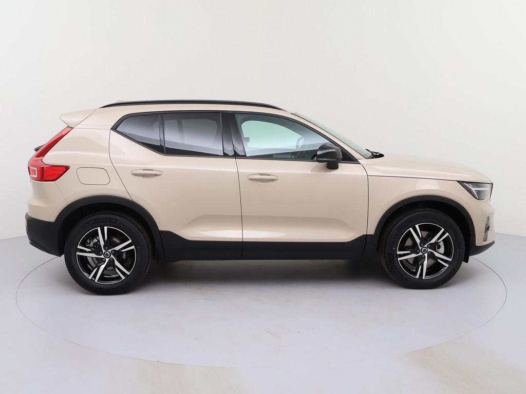 Volvo XC40 Plus Dark