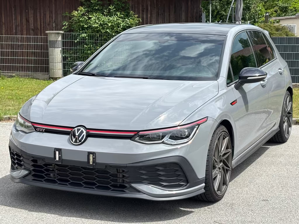 Volkswagen Golf GTI