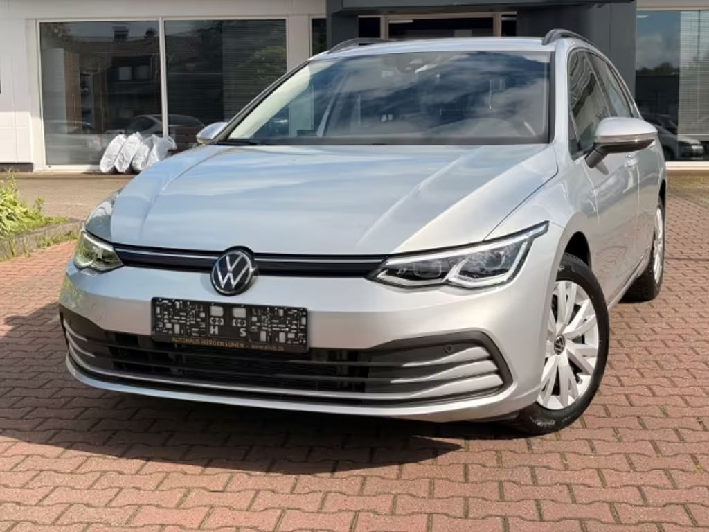 Volkswagen Golf Life Variant