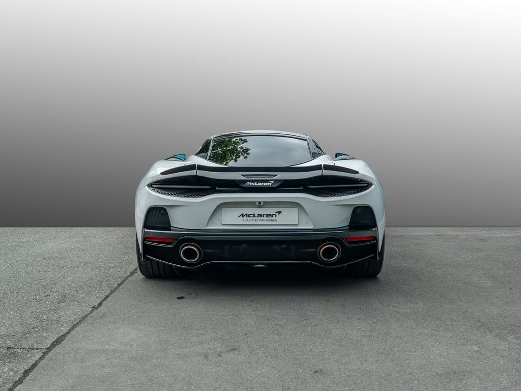 McLaren GT