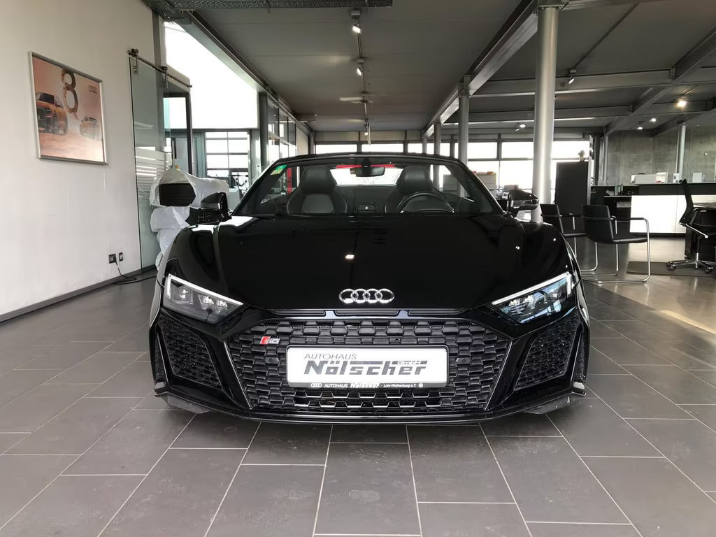 Audi R8