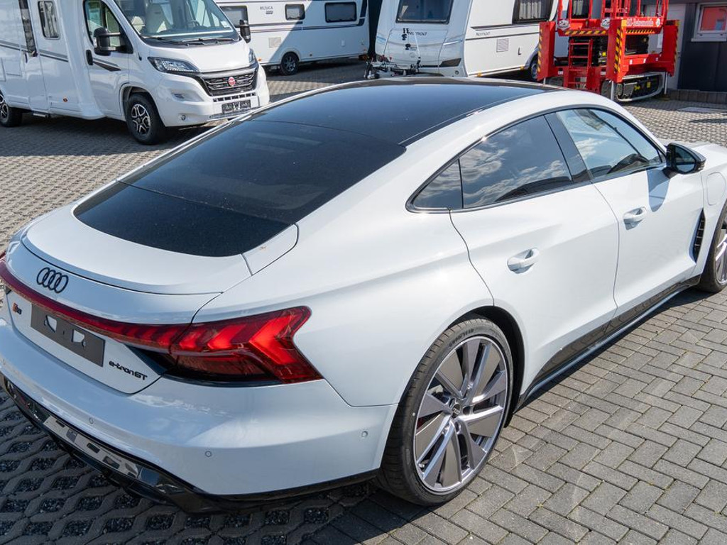 Audi RS e-tron GT