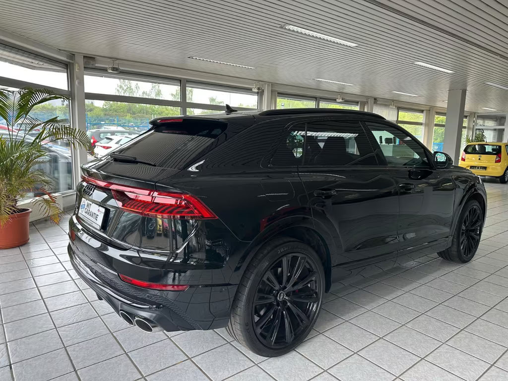 Audi SQ8