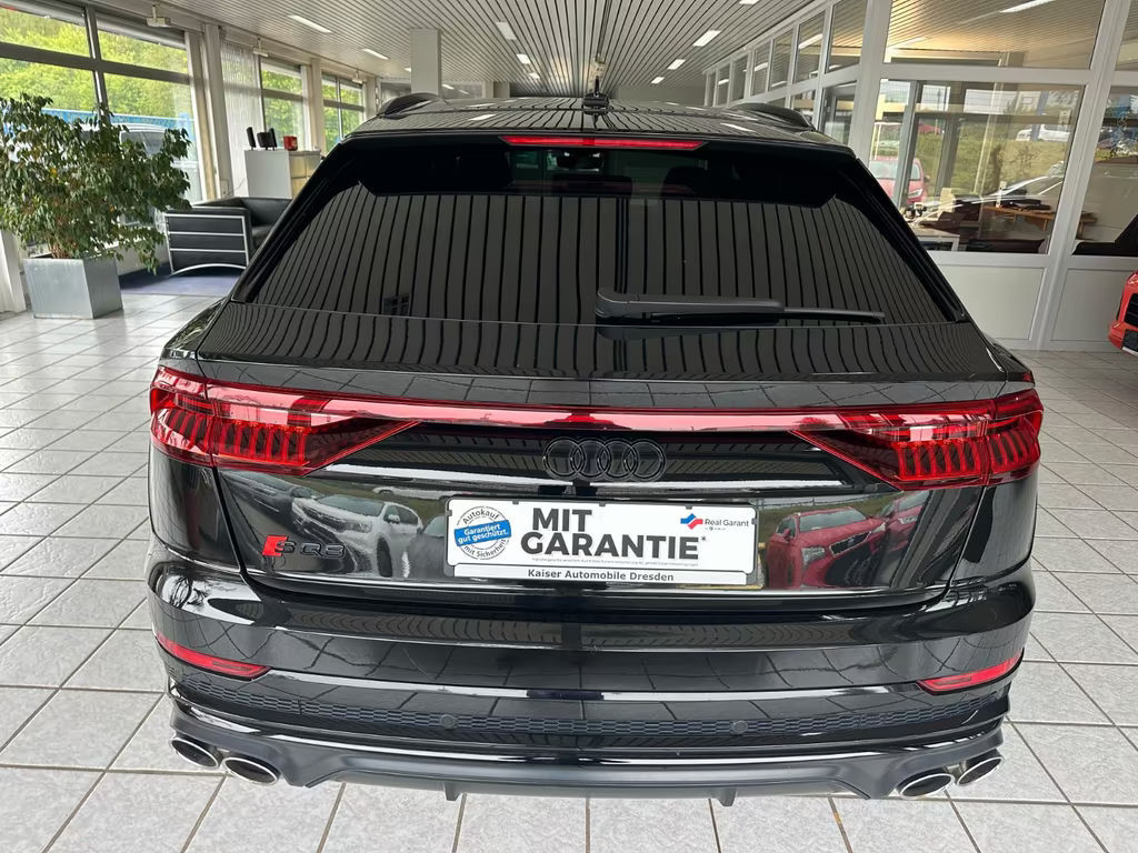 Audi SQ8