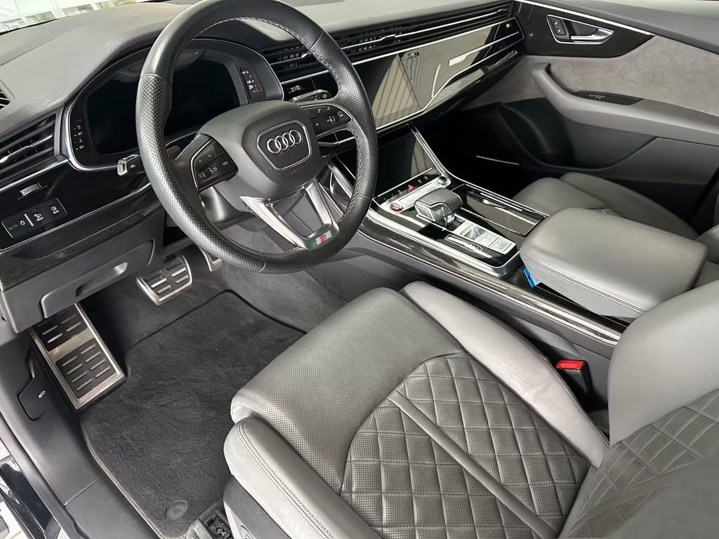 Audi SQ8