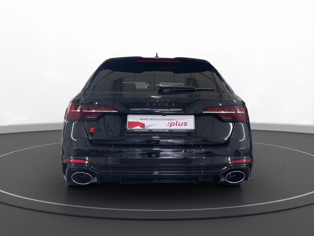 Audi RS4