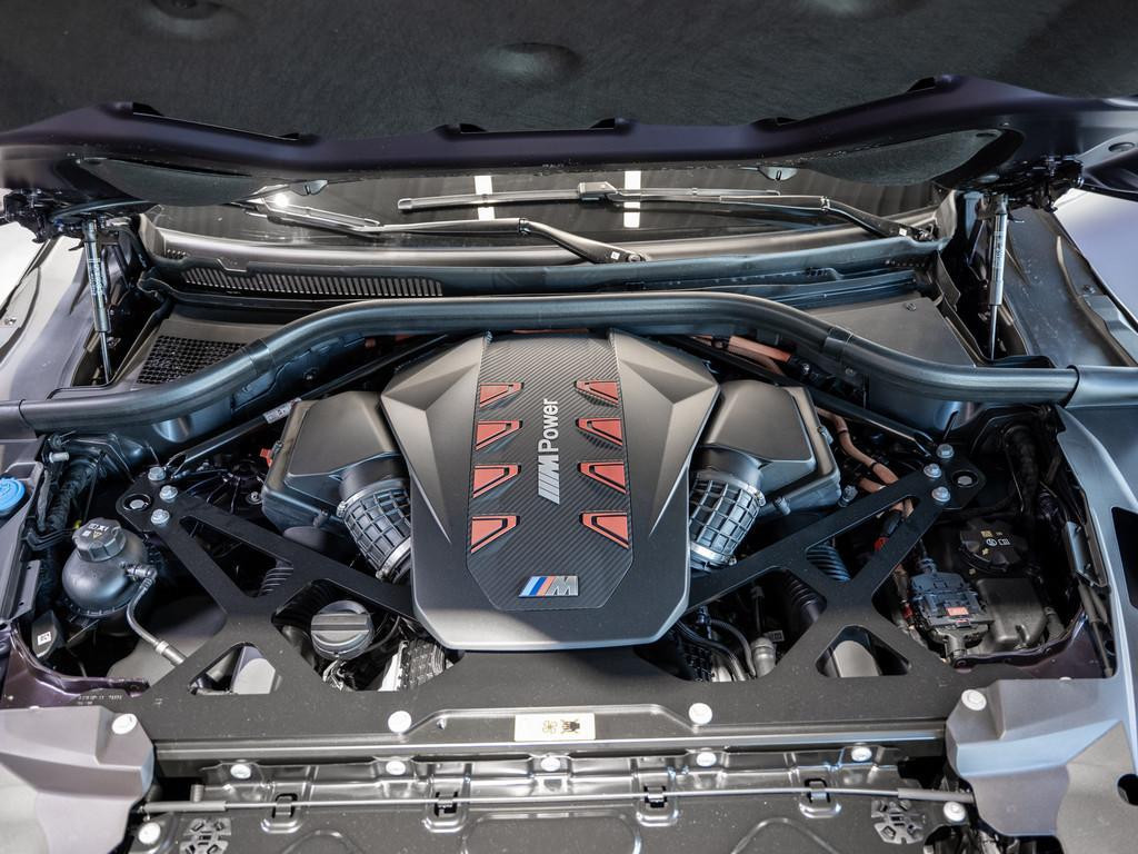 BMW XM