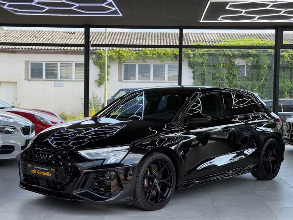 Audi RS3 Sportback Sedan Quattro
