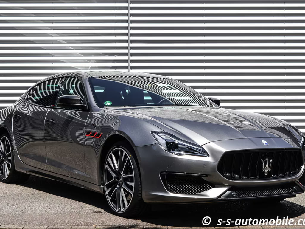 Maserati Quattroporte