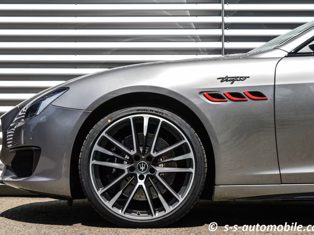 Maserati Quattroporte