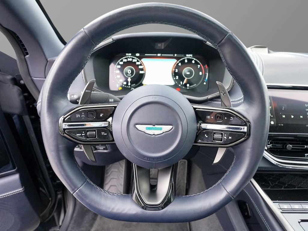 Aston Martin DBX