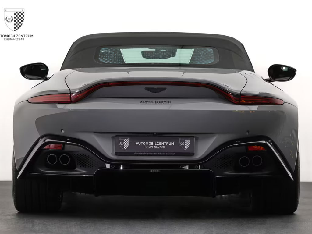Aston Martin V8 Vantage