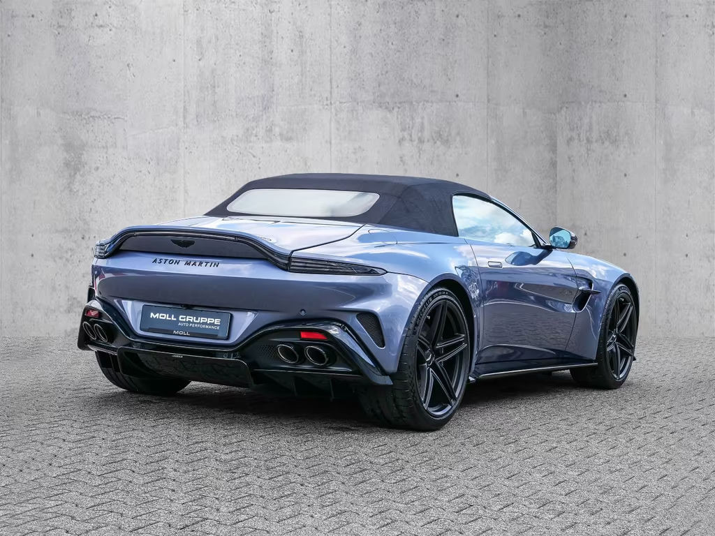 Aston Martin V8 Vantage