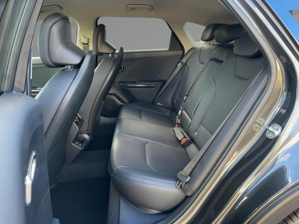 Kia K4