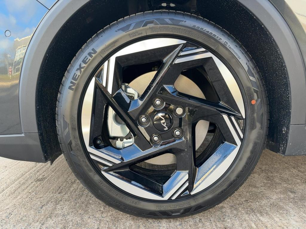 Kia K4