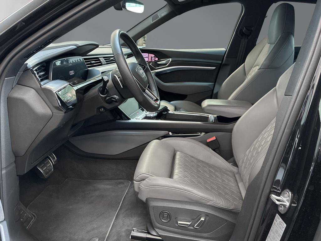 Audi Q8 e-tron