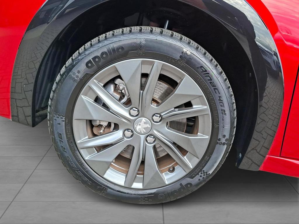 Peugeot e-208