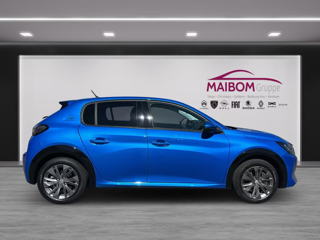 Peugeot e-208