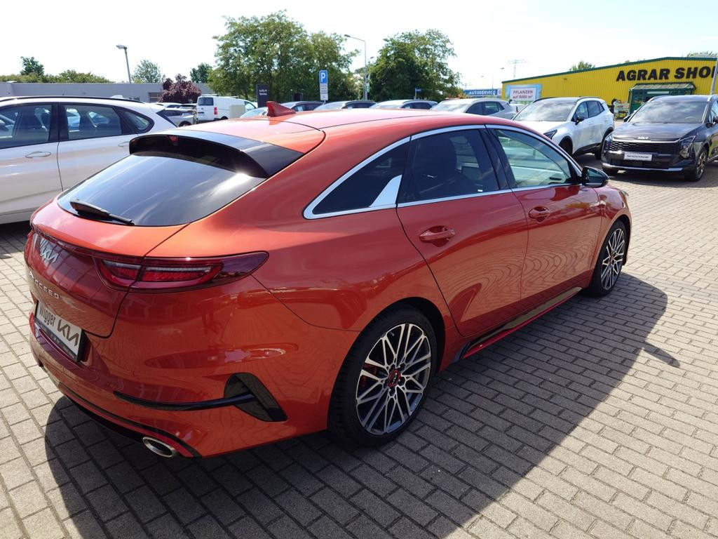 Kia ProCeed