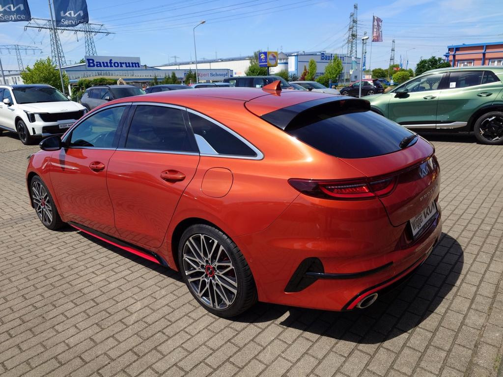 Kia ProCeed