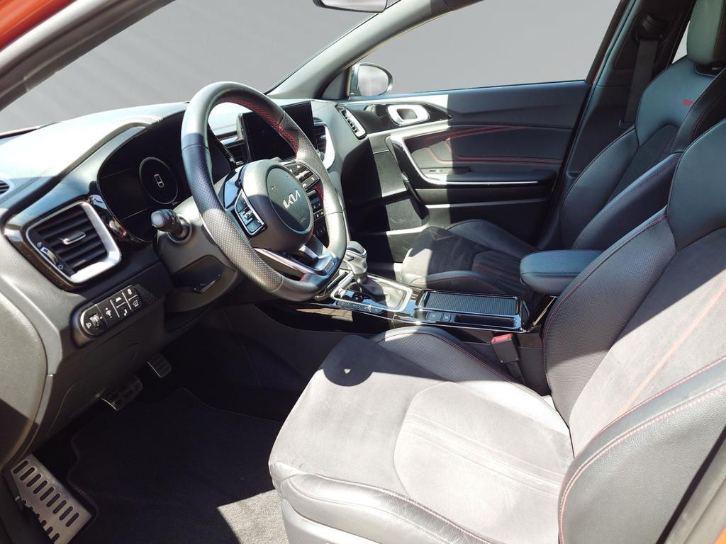Kia ProCeed