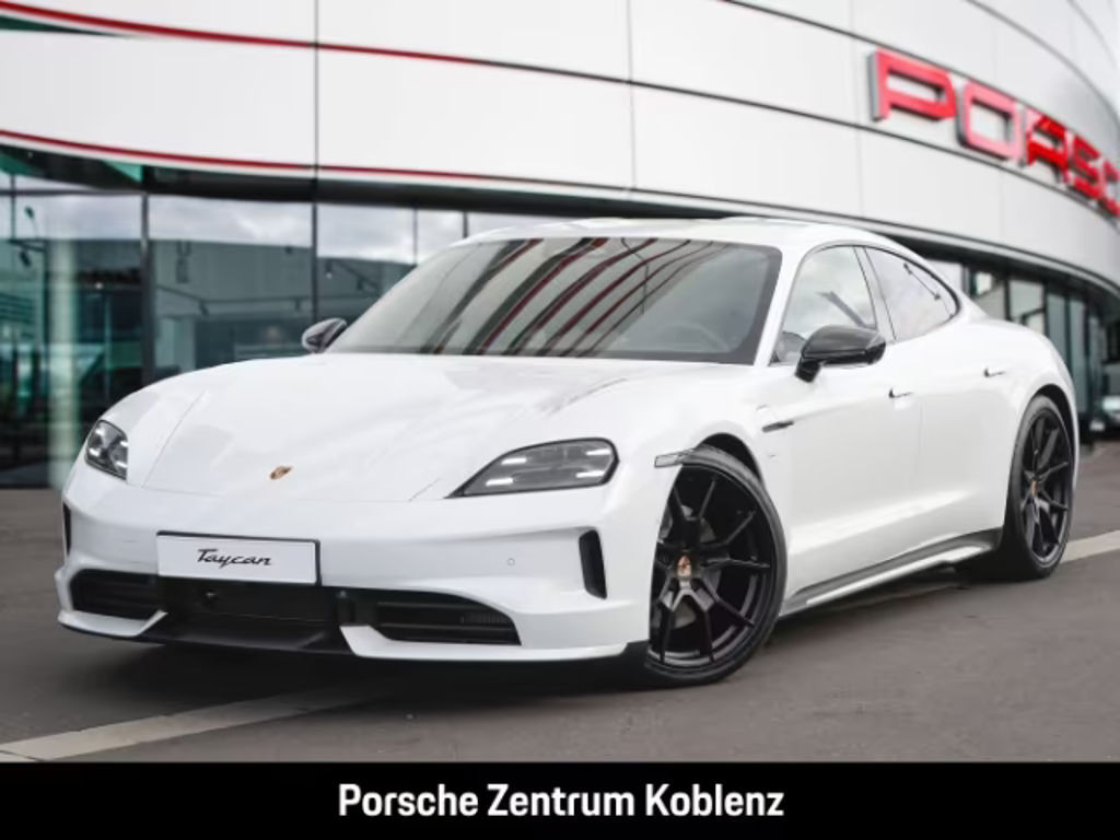 Porsche Taycan Black Edition 4