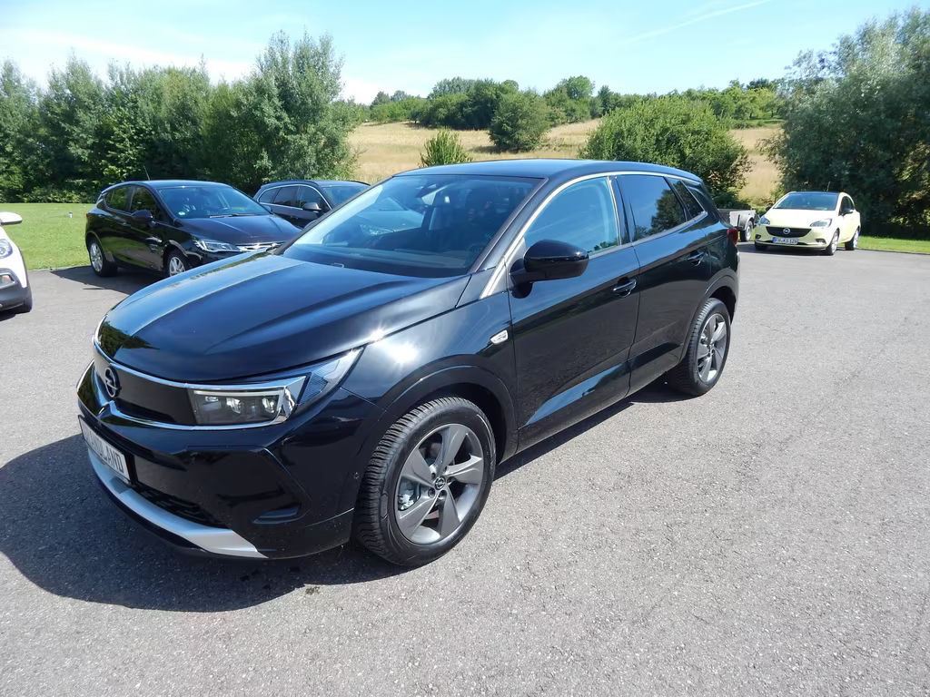 Opel Grandland business+